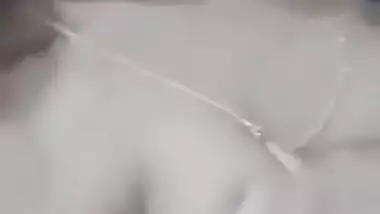 Desi slut calls lover for XXX fun via video link and shows off body