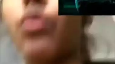 Today Exclusive- Super Hot Look Desi Girl Showing Her Boobs On Video Call