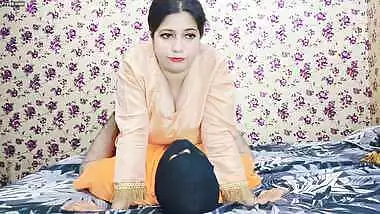 My Muslim stepsister caught me jerking off and handjob my dick in my bedroom