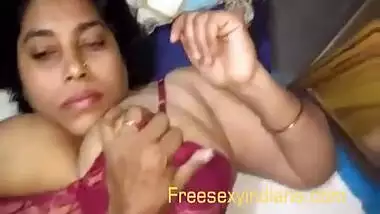Free Indian sex of big boobs chubby housewife hard fucked by neighbor