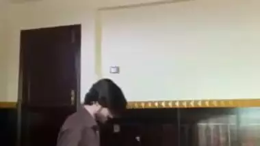 Pakistani cheat slut-wife illicit sex with friend of hubby caught on spy cam