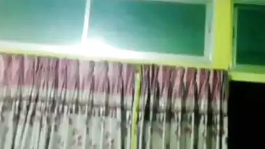 Naked Indian selfie show MMS