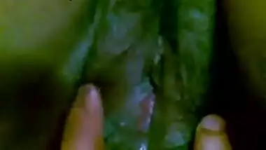 College desi girlfriend nude show & fingering for lover