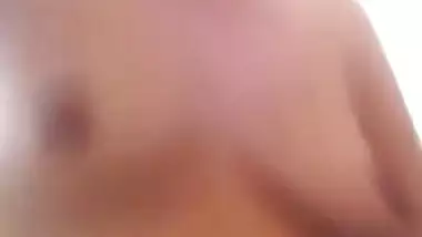 Cute Desi plays with her sex nipples like with XXX toys on camera