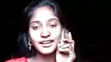 Cute desi GF showing boobs on video call