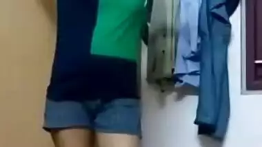 Indian MILF flashes her breasts on camera during changing in home porn