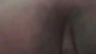 Solo sex show of amazing Desi mom who exposes pussy and touches it