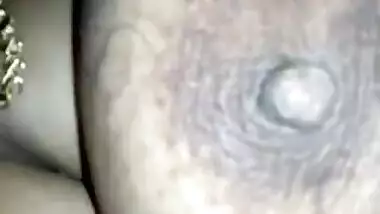 Indian guy sets camera on and touches sex boobs of XXX female in bed