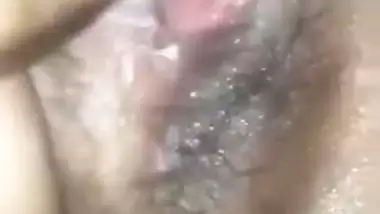 Bangla Desi XXX babe playing with her hot pussy and tits on cam