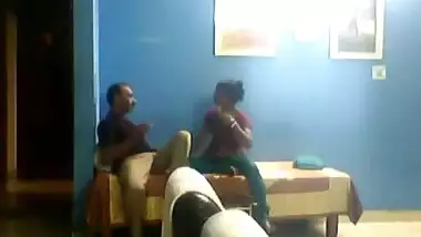 Bhabhi Boobs Show From Blouse.