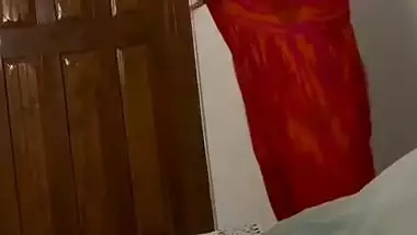 Huge tits MILF pics and nude videos before viral sex