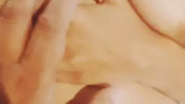 Tamil actress boob press â€“ Lavanya Manickam exclusive