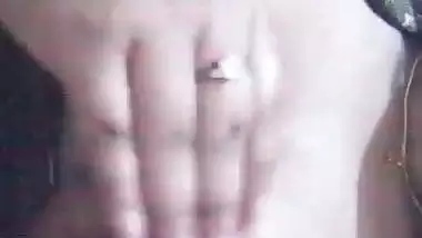 Desi girl sex mood topless boob pressing selfie video