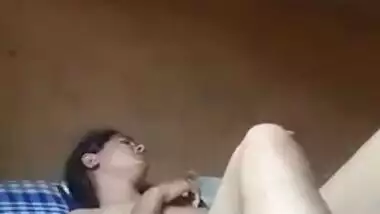 Slim Desi wench enjoys hardcore XXX session with dude in MMS video