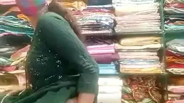 Horny Desi XXX woman shows her mature pussy and ass on camera