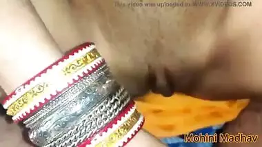 Indian Mohini fucked hardcore for financial help to pay for her studies