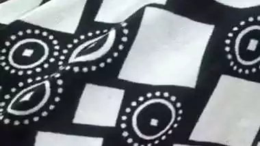 Man enjoys Pakistani video call sex with a milf from Karachi