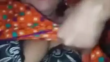 Cheating Desi XXX wife has virtual sex with MMS client vis video link