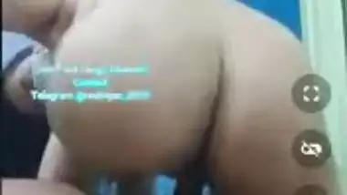 Desi wife is banged by husband with mask in an MMS show of XXX sex