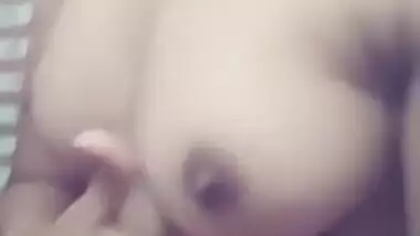 Horny Kerala girl showing boobs and take selfie video for Bf