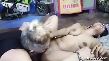 Horny Pussy Licking Course by Paki Bhabhi She Cant Resist with Audio