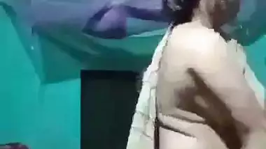 Bengali bhabhi after bath fingering pussy viral xxx