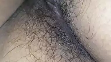 Big Ass Bhabhi Ki Chut Or Gand Me Hath Laga Ke Pani Nikala. Risky Capture For U All