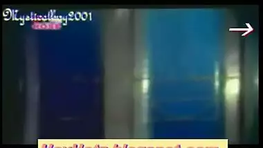 White bengali aunty in bra and panty exposing big gaand riding top on