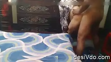 innocent madhavi bhabhi fucked by father in law.