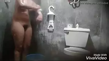 Big boobs college girl records her shower for her lover