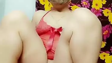 Deepika Bhabhi In Black Saree Changing Dress And Masturbating Trying To Piss Tango Premium