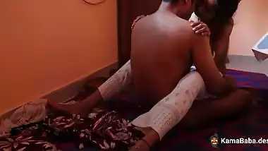 Indian sex MMS of a young couple fucking romantically