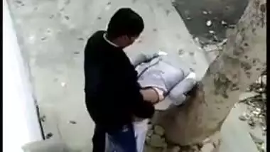 Desi mms XXX scandal, college girl fucking in the backyard of the school