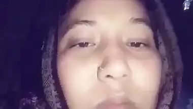 Bangladeshi Village Bhabi Video For Bf Showing Boobs and Fingering Pussy With Bangla Talk