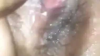 Bangla Desi XXX babe playing with her hot pussy and tits on cam