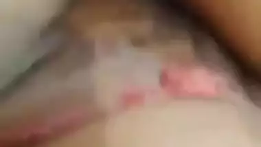 Intense XXX session is what hot Desi bhabhi gets in the morning