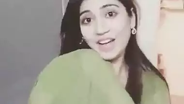 In Search of Hot Indian Babes[via...