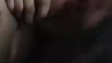 Chubby Desi XXX chick sucks her boss’s fat cock on camera MMS