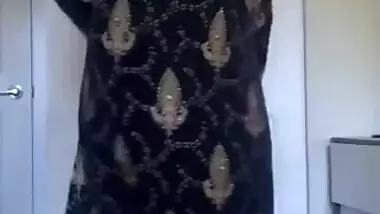 Indian MILF takes off her black XXX saree showing she is ready for sex