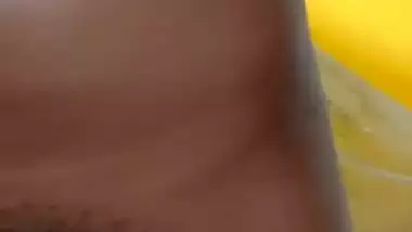 Lankan college teacher nude on video call MMS