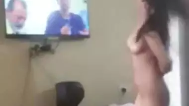 Desi whore shows boobs and ass dancing in front of camera in the nude