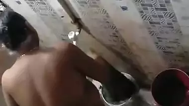 Today Exclusive- Desi Milf Nude Video Record In Hidden Cam