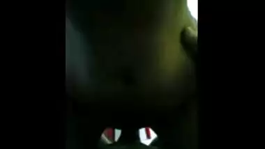 Unseen Muslim sex mms of sexy college girl given hot blowjob session on cam