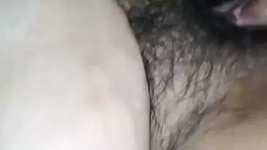 Mature bhabhi Marathi sex MMS gives blowjob to lover
