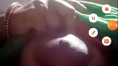 Horny man calls Desi hooker to see her XXX body parts and leak MMS