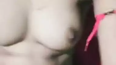 Busty Desi enjoys every second of solo XXX porn show becoming MMS
