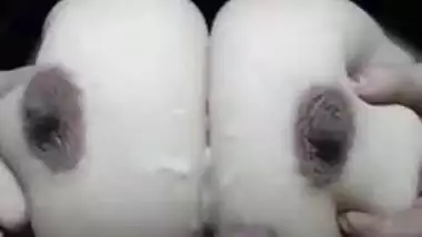 Point of view porn video of Indian guy cumming on girl's breasts