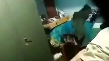 Son records his father’s desi MMS fucking his aunt