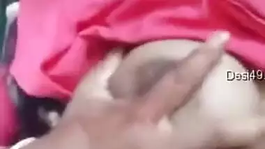 Quick sex video in which Indian teen flashes juicy XXX tits and pussy