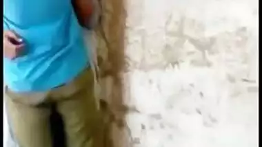 Indian cutie caught kissed by lover outdoor in hot Desi mms video